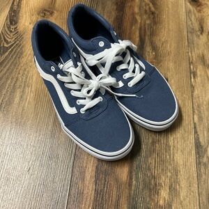 Vans off the wall bays blue/white sneakers size 5 new